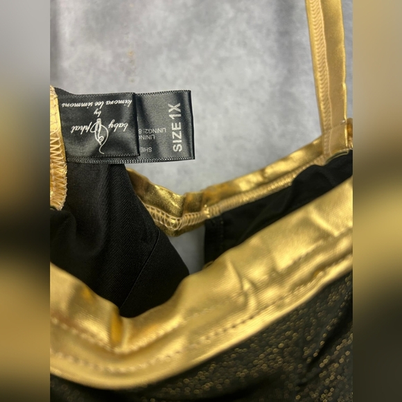 Baby Phat Black & Gold Metallic Sparkle Logo Print One Piece Swimsuit - Size 1X - Picture 10 of 12